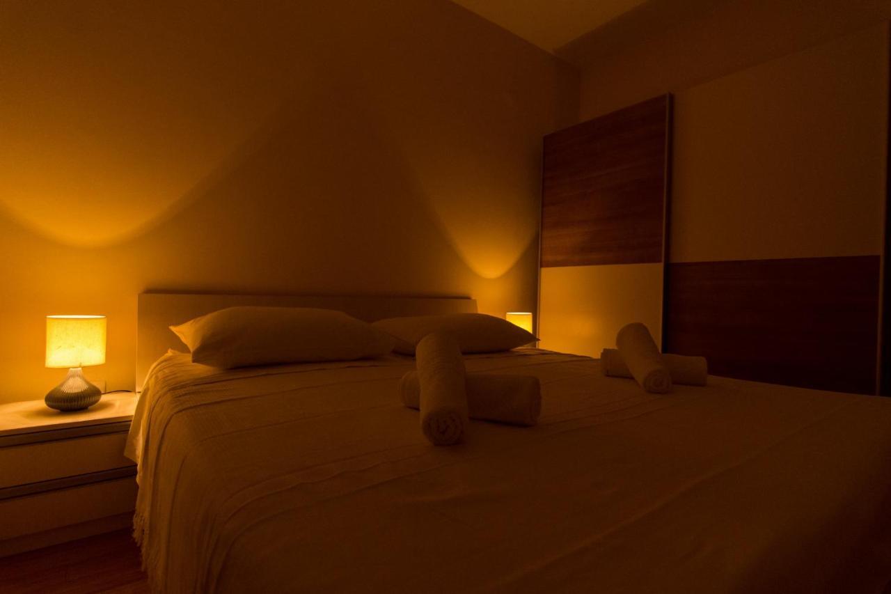 Villa Relax - Beautiful Apartment With Heated Saltwater Pool & Jacuzzi Kastela Exterior photo